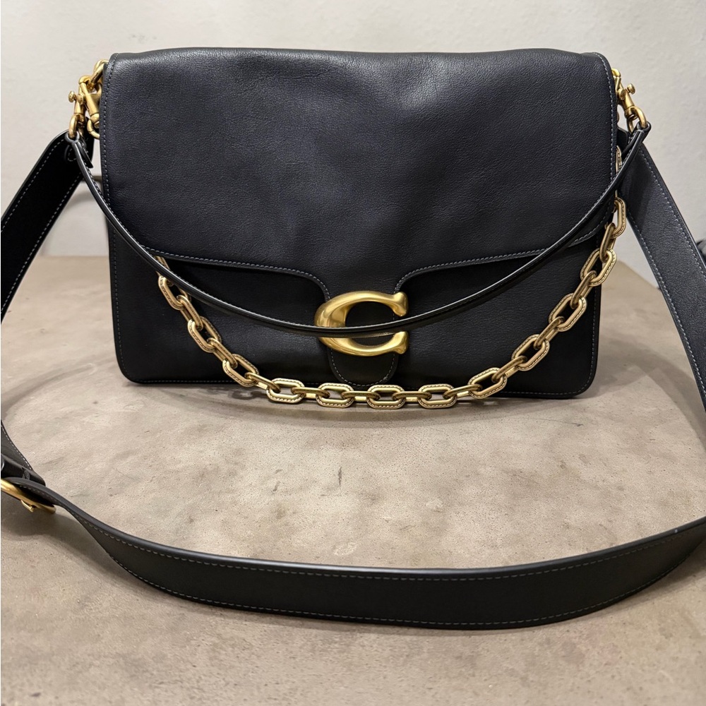 Coach Black Leather Shoulder Bag with Gold Hardware and Chain Accent - Picture 16 of 16